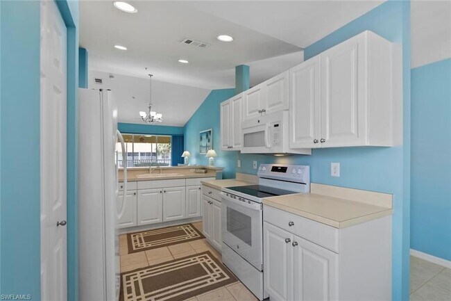 Building Photo - 4970 Deerfield Way