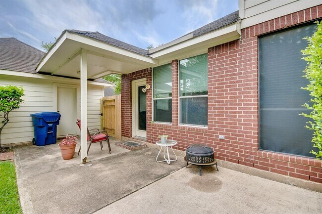 Building Photo - 2603 Plantation Hollow Ct