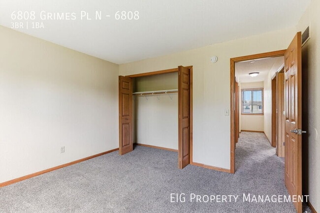 Building Photo - 6808 Grimes Pl N