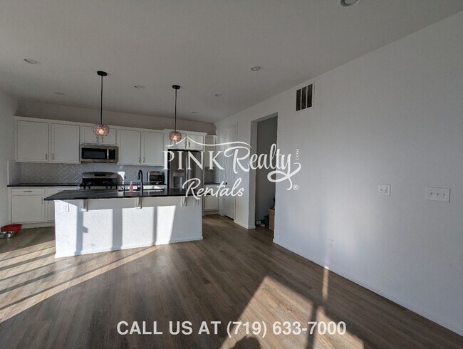 Building Photo - 8021 Buffalo Horn Dr