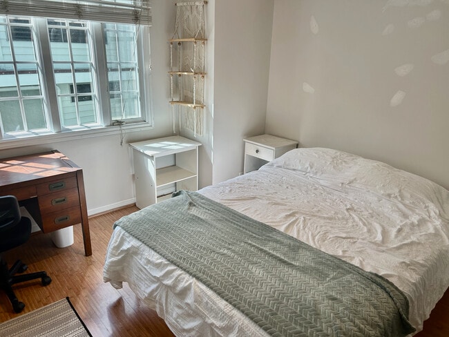 Building Photo - 116 Hanupaoa Pl