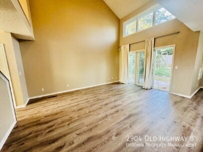 Building Photo - 2904 Old Hwy 8