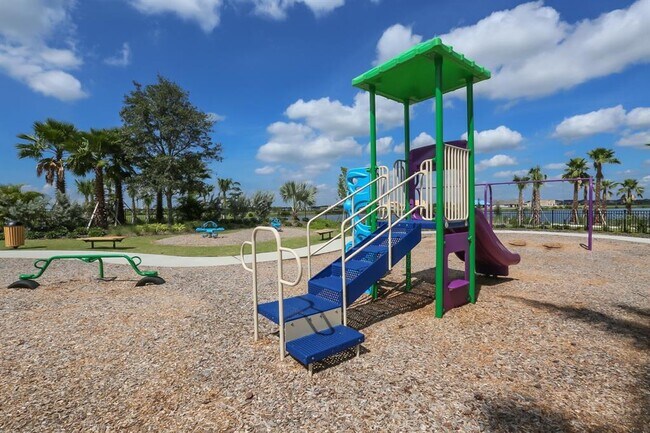 Building Photo - 6207 Voyagers Pl