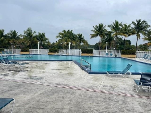 Building Photo - 14421 N Kendall Dr