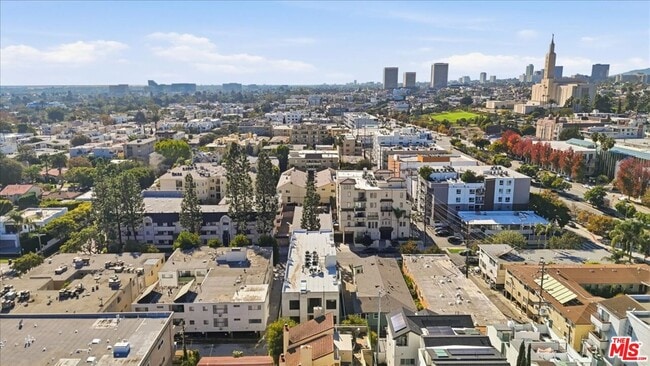 Building Photo - 1820 Prosser Ave