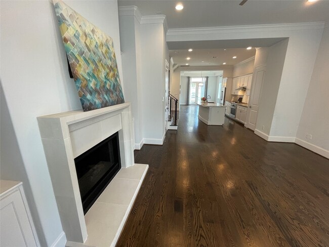 Building Photo - 15622 Broad St