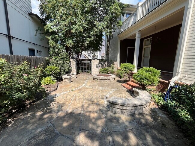 Building Photo - 958 Harbor View Dr
