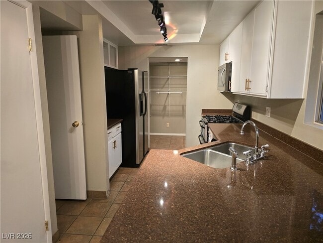 Building Photo - 104 Boysenberry Ln