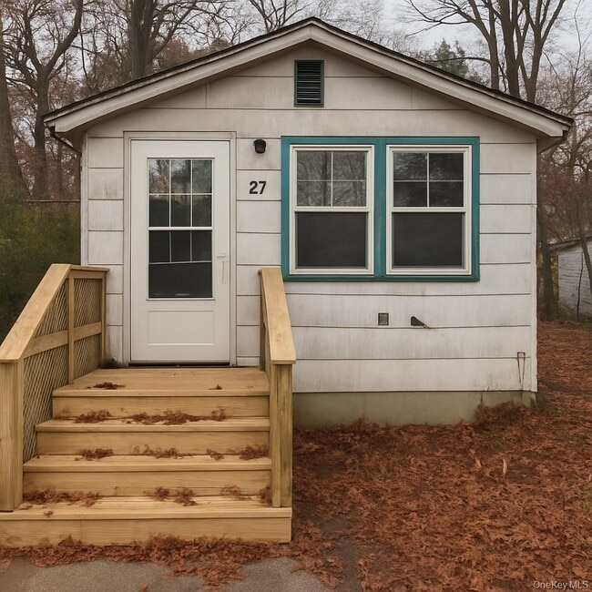 Building Photo - 27 Middle Line Ave