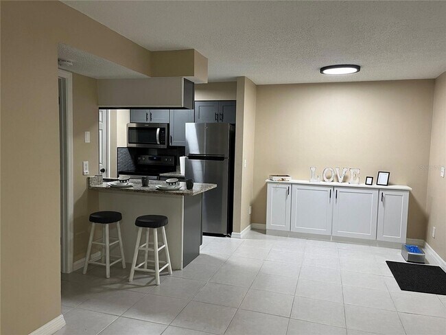 Building Photo - 211 Thorn Tree Place Unit 211