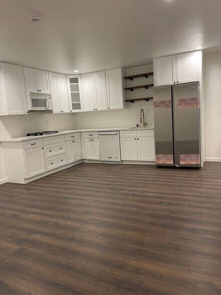 Building Photo - 24104 Highlander Rd