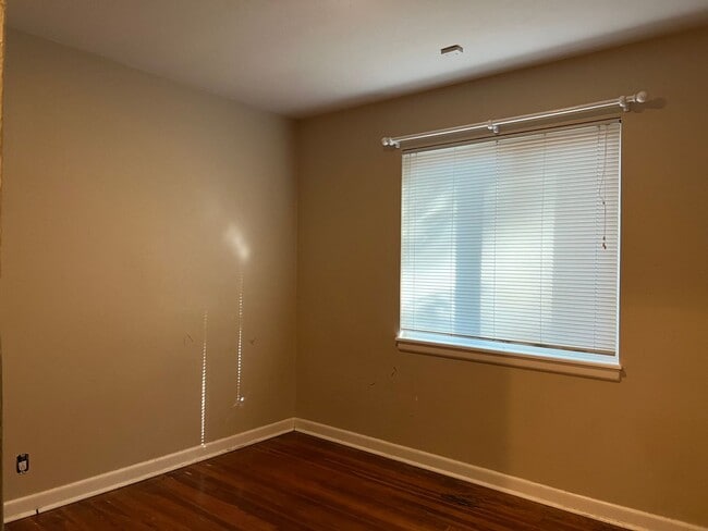 Building Photo - 22 Fairmont Dr