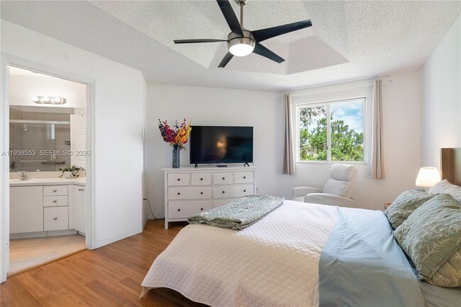 Building Photo - 2229 SE 25th Ave