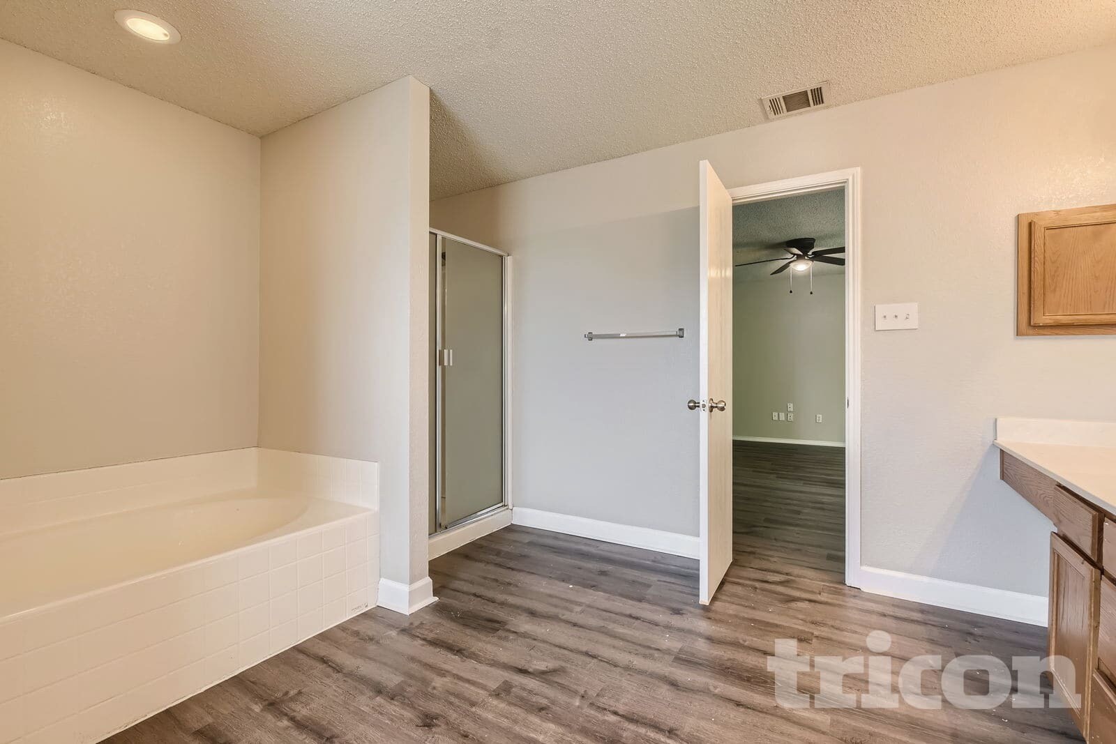 Building Photo - 4877 Trail Hollow Dr