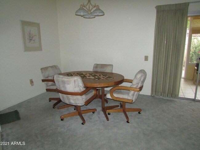 Building Photo - 10880 W Emerald Dr