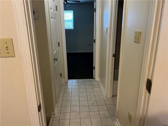 Building Photo - 316 Plantation Dr