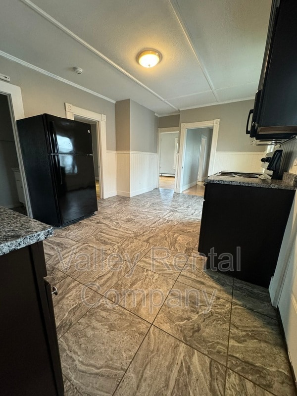 Building Photo - 86 Bridge St