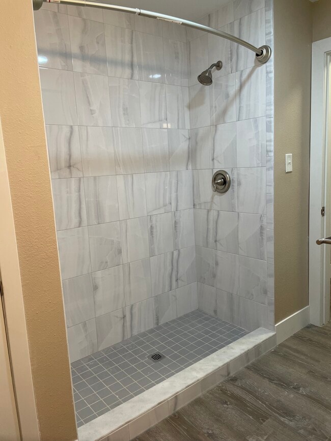 Building Photo - Whitman