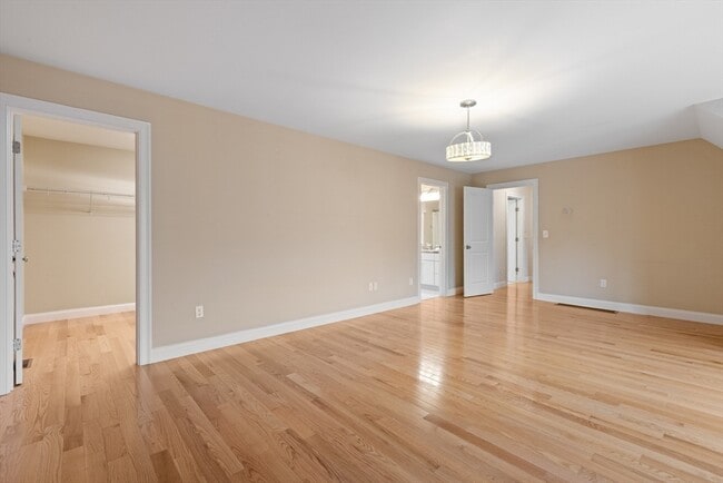 Building Photo - 129 Acton St