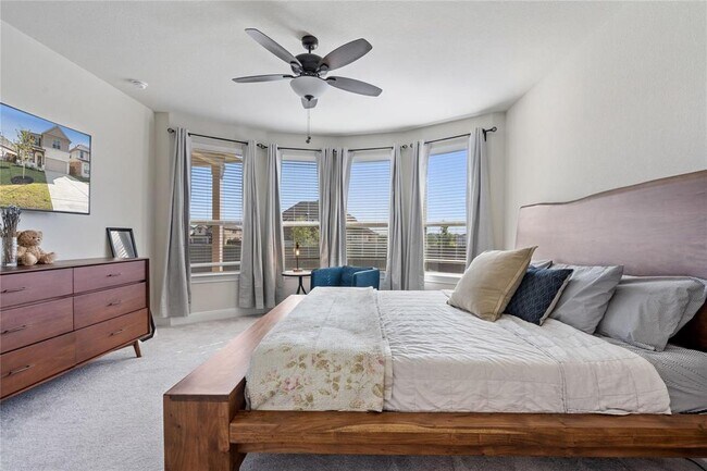 Building Photo - 156 Janelle Ln