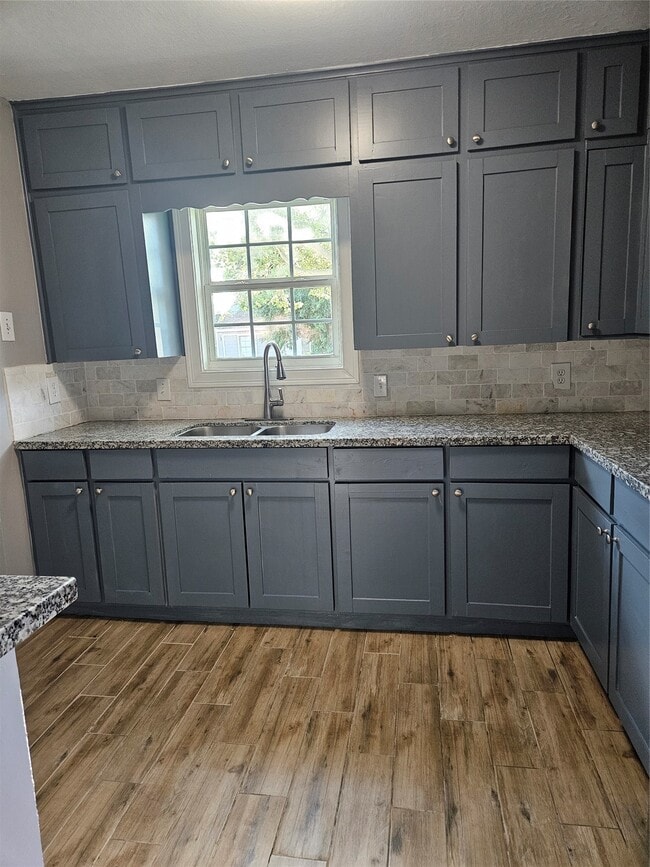 Building Photo - 2017 3rd St