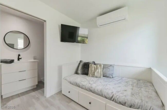 Building Photo - 715 S 3rd St