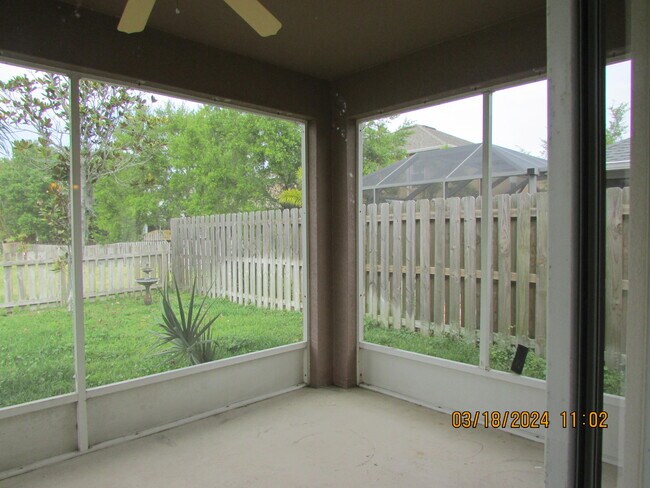 Building Photo - 2089 Maeve Cir
