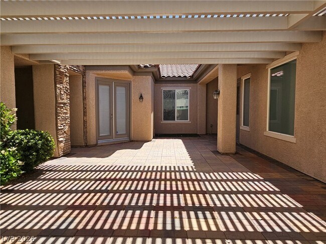 Building Photo - 2139 Twin Falls Dr