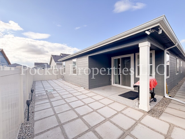 Building Photo - 577 W Norwich St