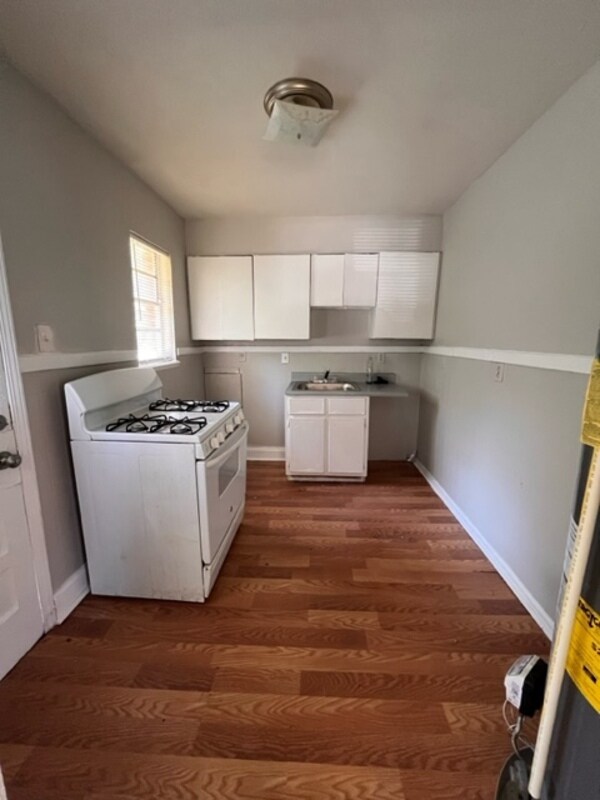 Building Photo - 2225 Riley Alley