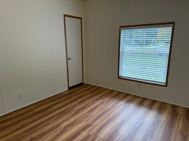 Building Photo - 5200 John Hall Rd