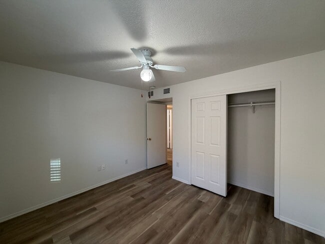 Building Photo - 3 Bedroom Single Story Home Available Near Unser Blvd NW & McMahon Blvd NW!