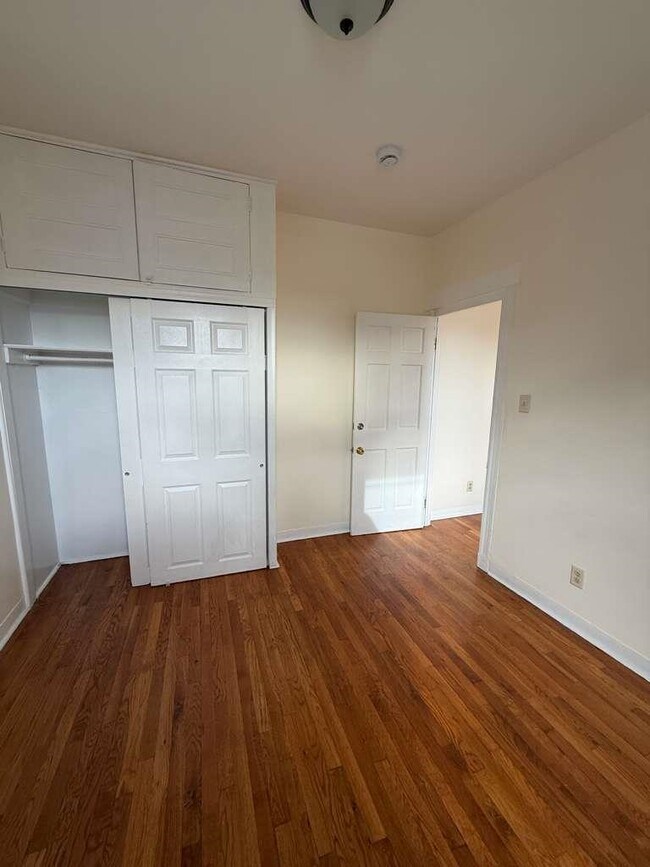 Building Photo - 328 62nd St