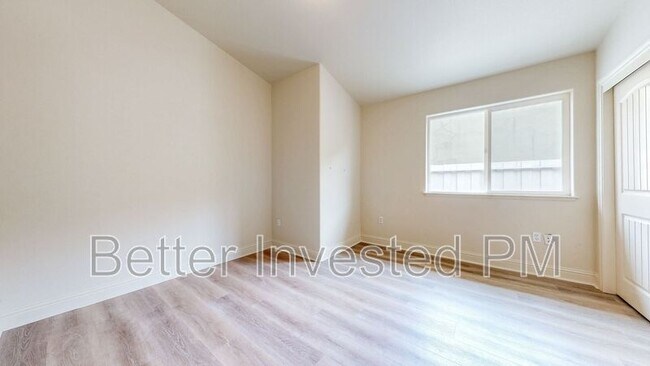 Building Photo - 14636 Jomark Ln