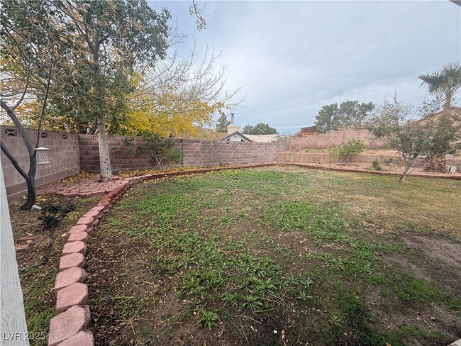 Building Photo - 1502 Christina Dr