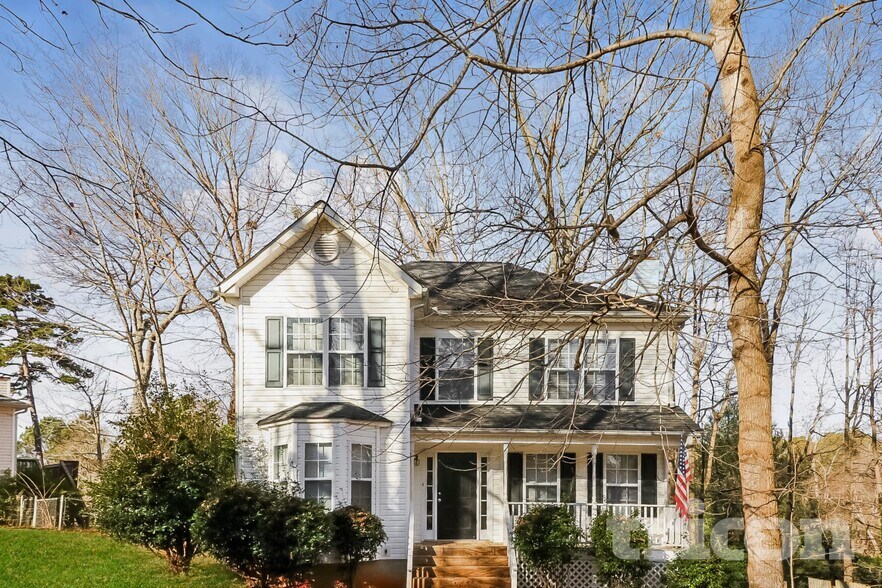 Building Photo - 153 Clear Brook Trail