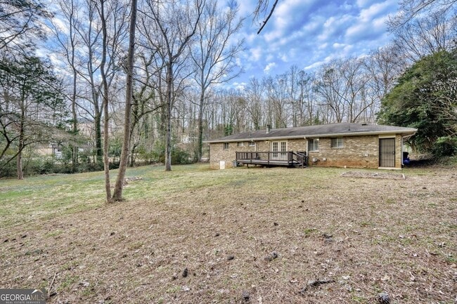 Building Photo - 642 Simone Way