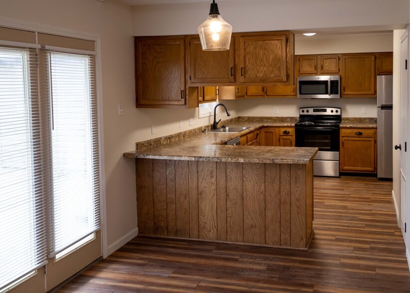 Building Photo - 106 Pierre Pl