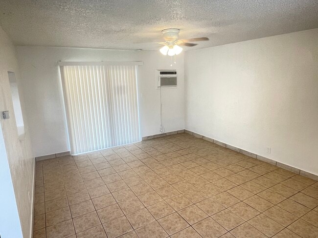 Building Photo - 26953 Cypress St