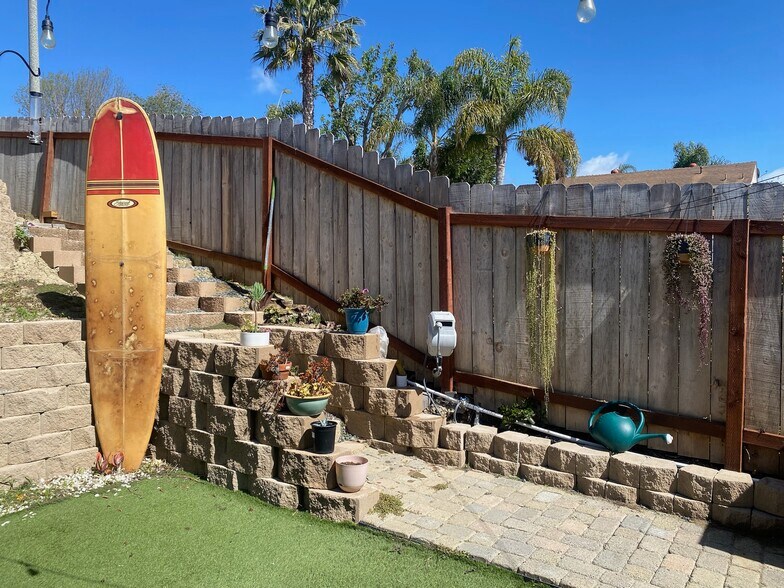 Building Photo - 970 Woodlake Dr