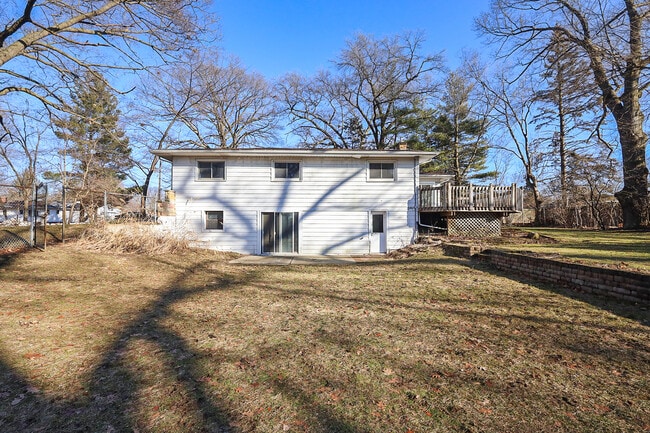 Building Photo - 1320 54th St SE