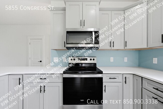 Building Photo - 5855 Congress St