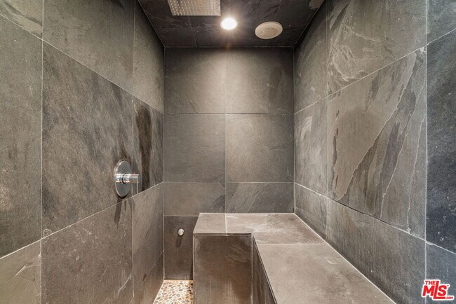 Building Photo - 4075 Los Nietos Dr