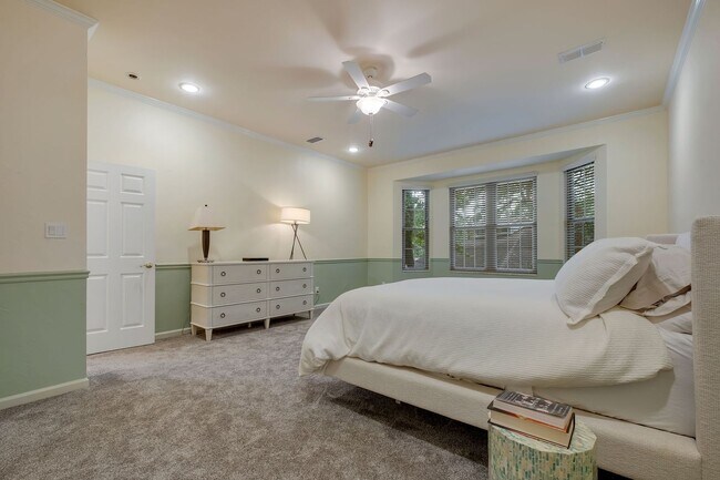 Building Photo - 3440 Jonathan Landing Dr
