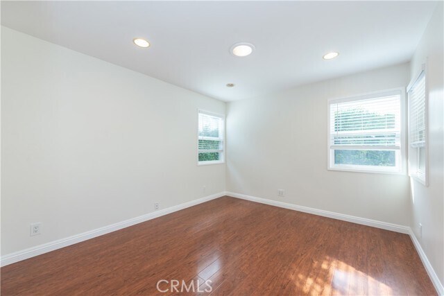 Building Photo - 1207 Sycamore Ave