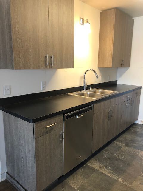 New Kitchen (dishwasher) - 6534 W Lake St