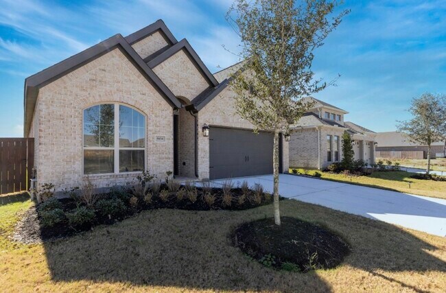 Building Photo - 5034 Morrison Dr