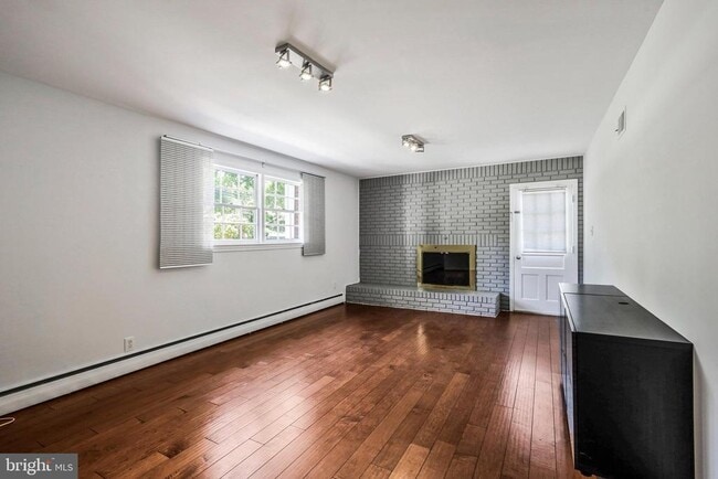 Building Photo - 9102 Old Mt Vernon Rd