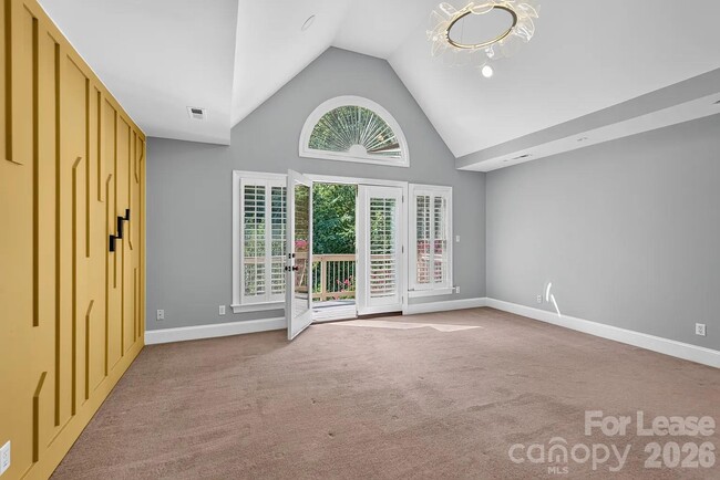 Building Photo - 4811 Old Course Dr