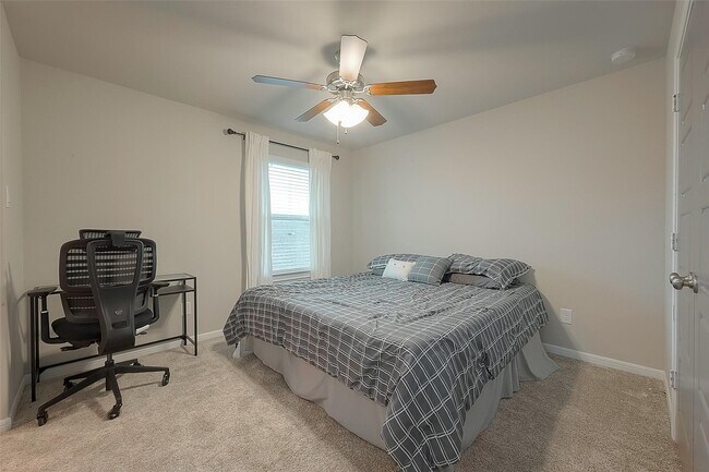 Building Photo - 24211 Buckbrush Ln